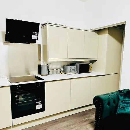 Spacious Leeds Terrace House With 5 Bedrooms Holiday home Leeds (West Yorkshire)